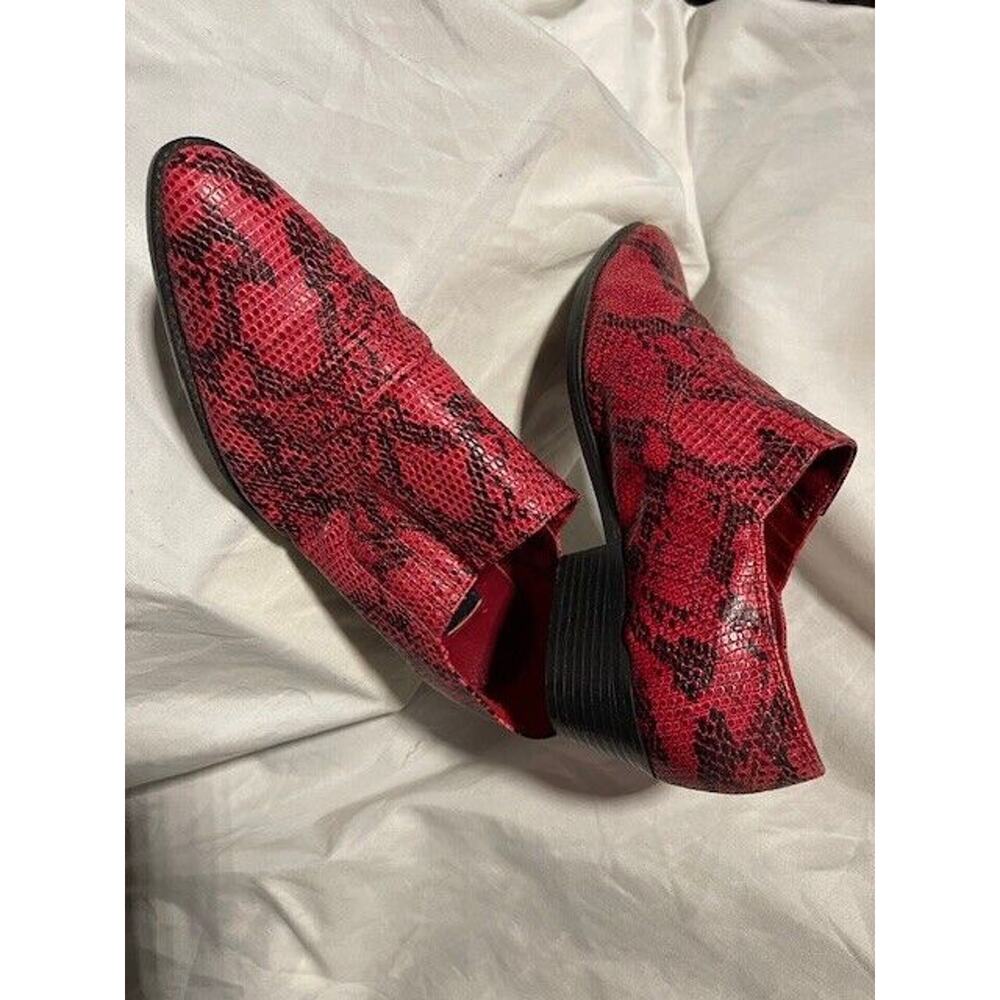 Western Ankle Boots Women’s 8.5W Red Black Snakeskin Pattern Slip-On Work Party - Picture 2 of 11